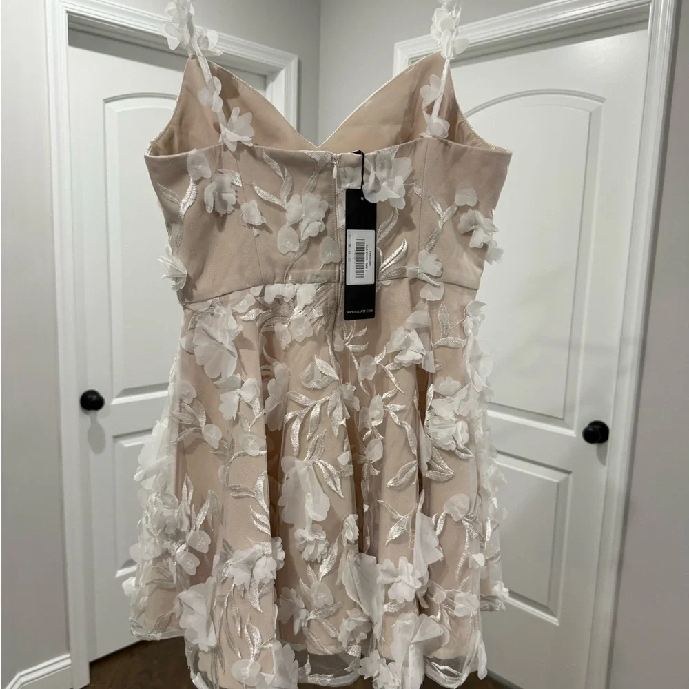 Elliatt White 3D Floral A-Line Mini Dress - Picture 3 of 5